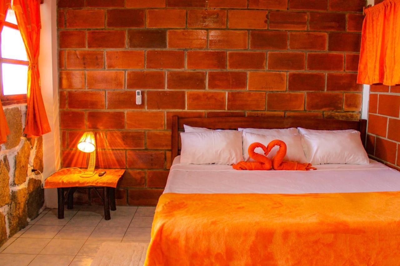 Hanga Roa Hotel Монтаньита Экстерьер фото