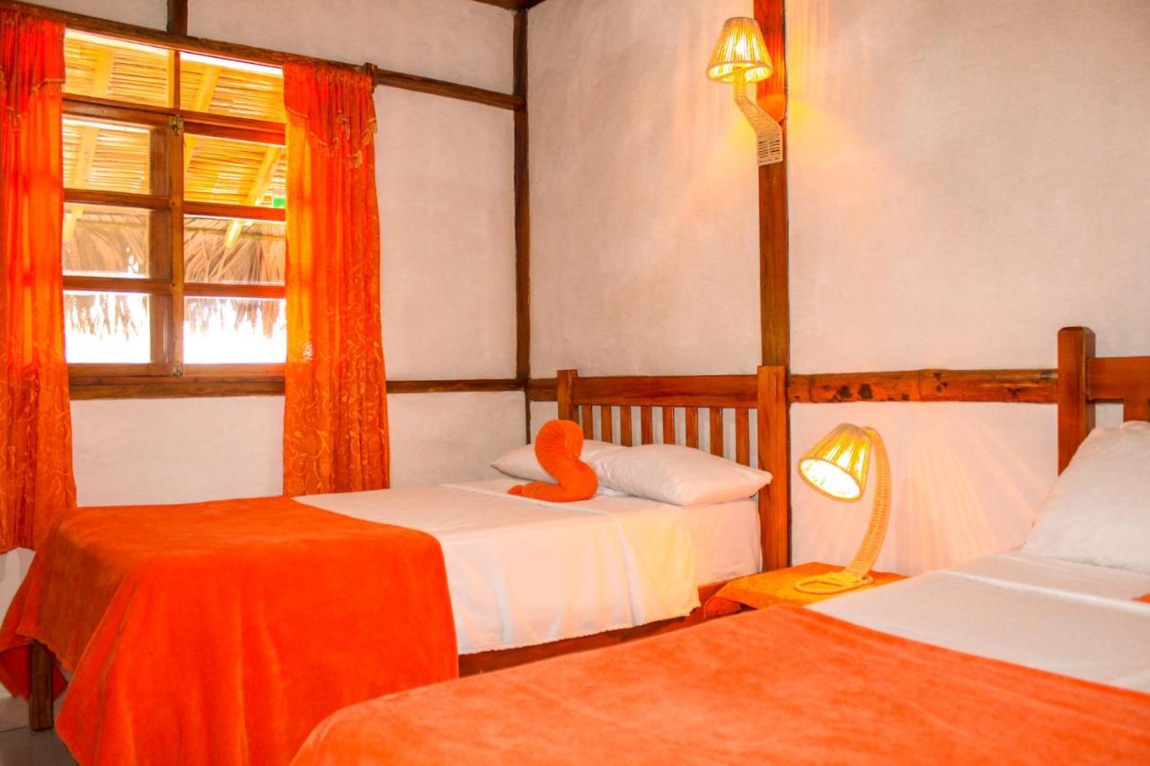 Hanga Roa Hotel Монтаньита Экстерьер фото