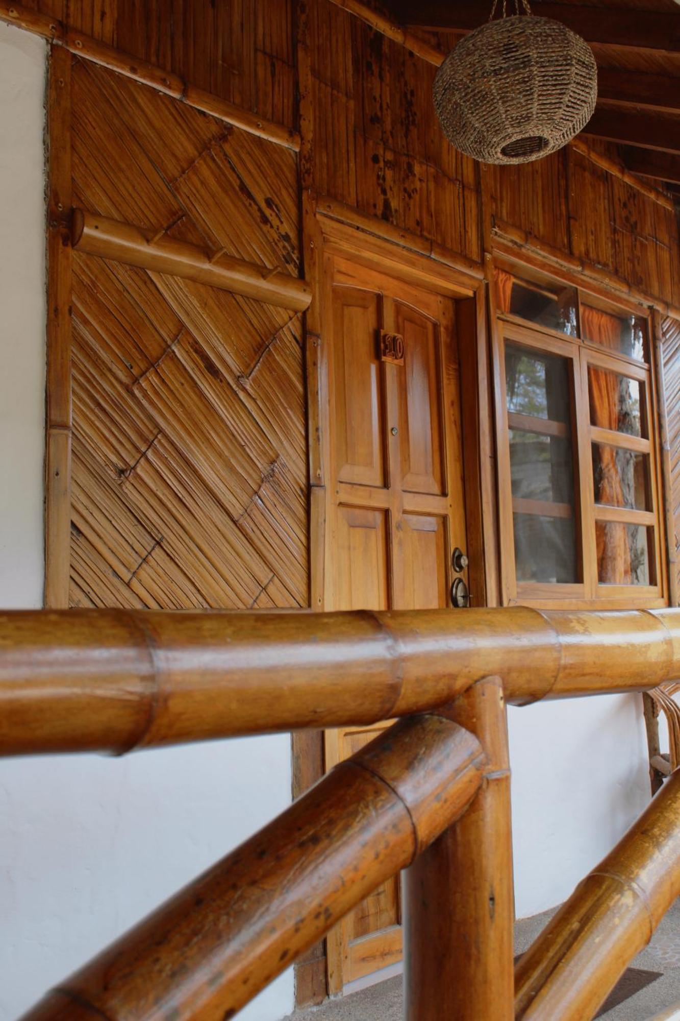 Hanga Roa Hotel Монтаньита Экстерьер фото