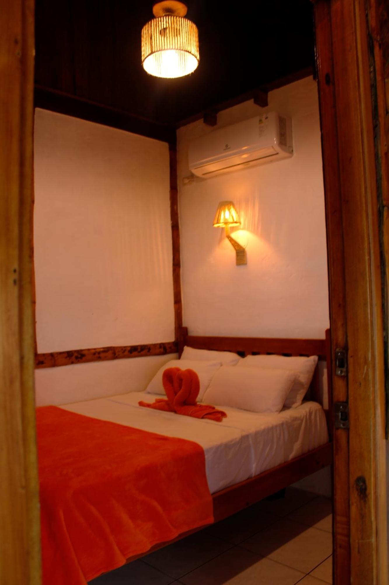 Hanga Roa Hotel Монтаньита Экстерьер фото